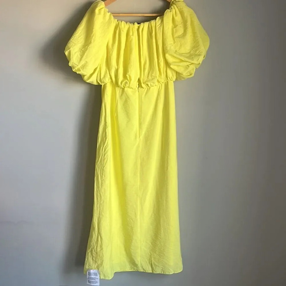 NEW ASOS DESIGN off the shoulder puff detail midi dress in lemon-Yellow - Picture 3 of 13